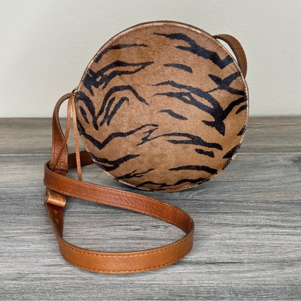 Madewell The Simple Circle Crossbody Bag in Calf Hair Tiger Print Brown Leather